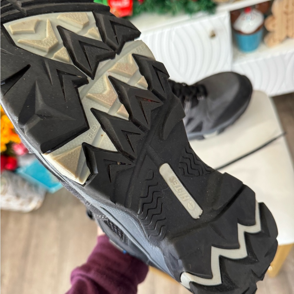 HI-TEC Ravus mid hiking boots ✨ - Picture 10 of 14